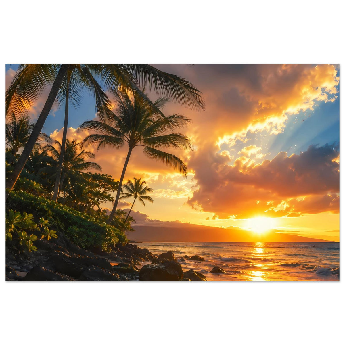 Strandposter querformat mit Palmen und Meeresspiegel im warmen Sonnenuntergangslicht