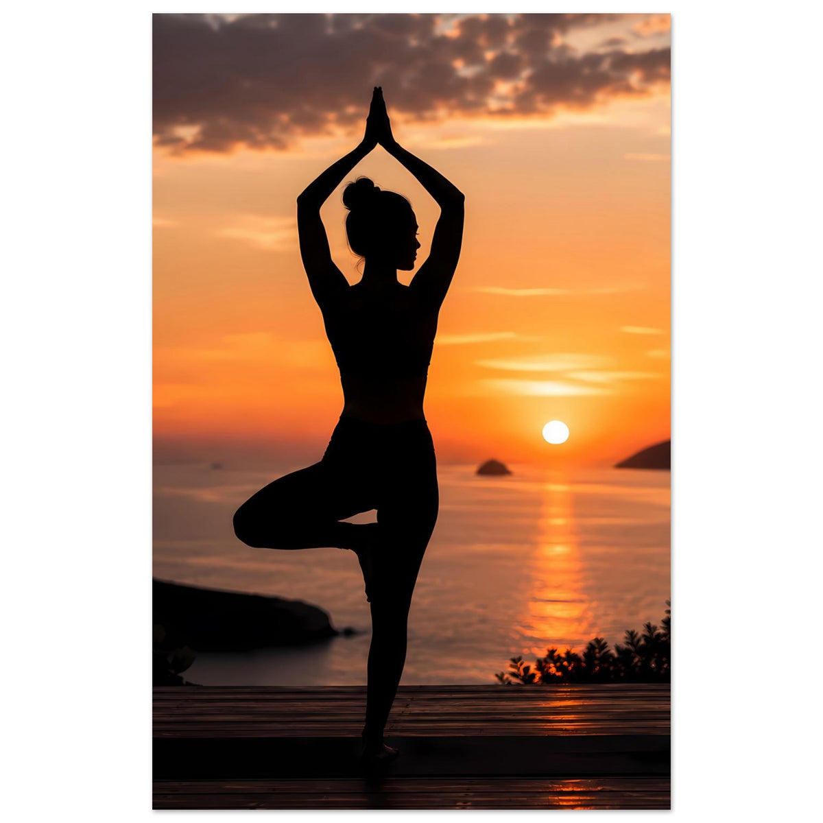Hochformatiges Yoga-Poster mit schwarzer Meditationssilhouette und untergehender Sonne