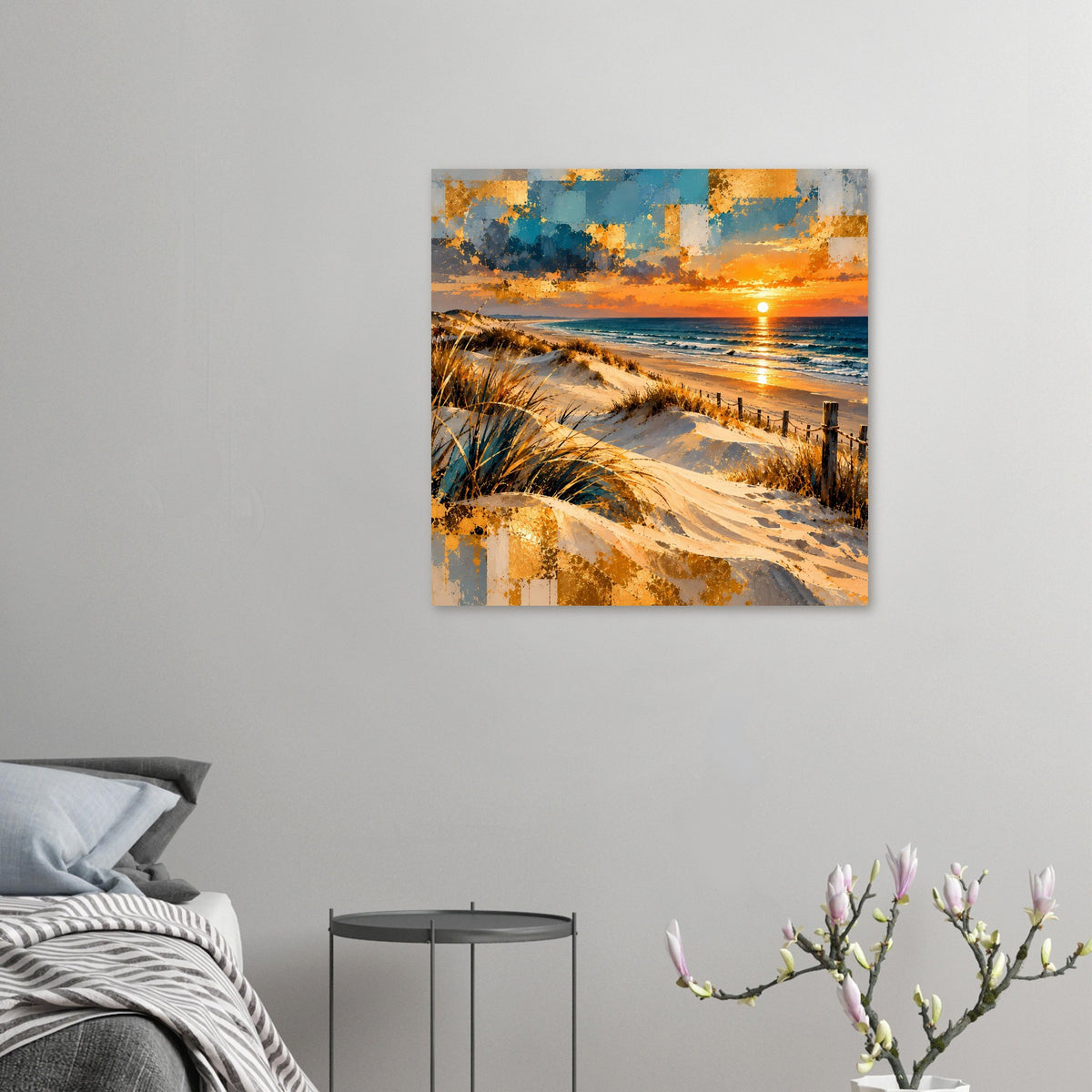 Kleines Wandposter mit Strand-Sonnenuntergang: Dünen, Meer und heller Sonnenball.