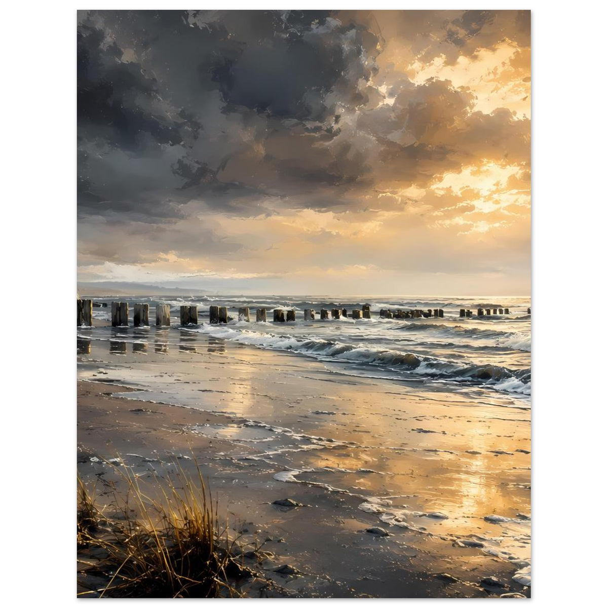 Hochformat-Poster mit goldgelbem Sonnenuntergang am Strand, Pfahlreihen und nasser Sand