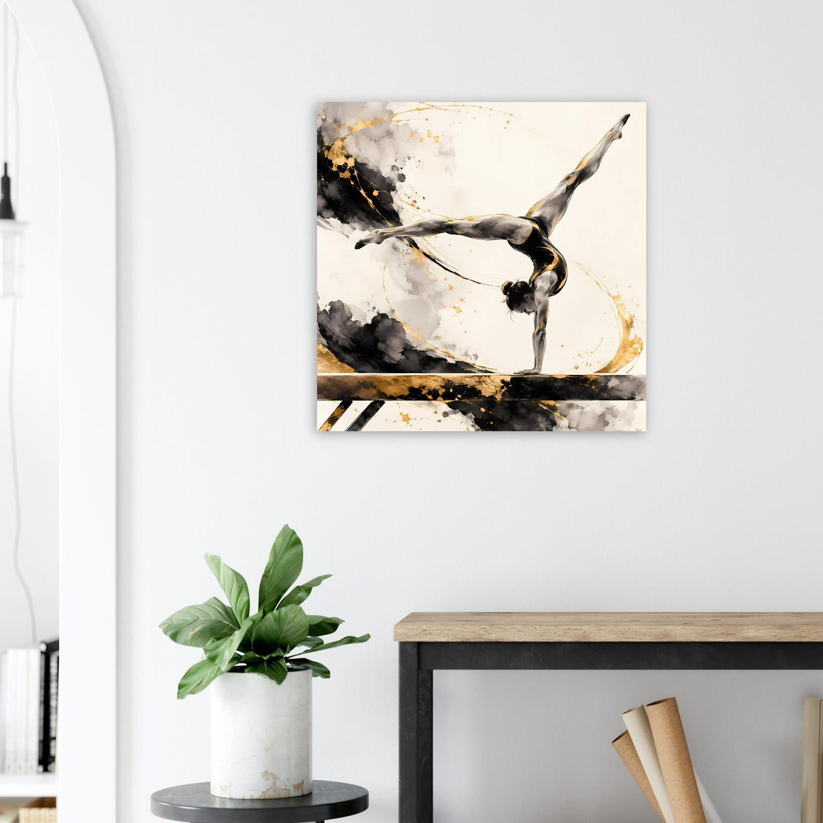 Gymnastikposter mit Turnerin in Schwarz und Gold, zentral mit goldenen Spritzern und schwarzen Flecken