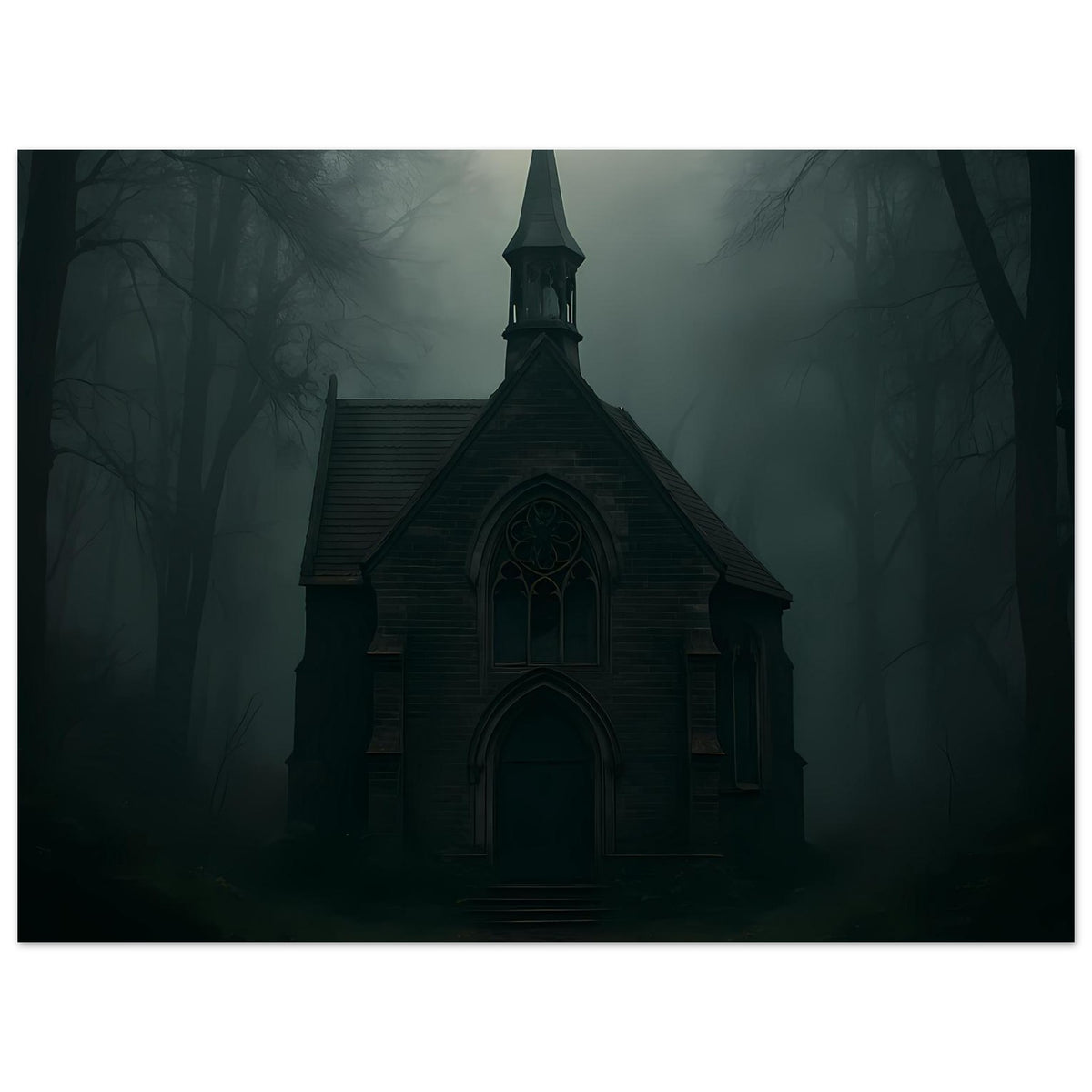 Vertikales Poster mit dunkler Kapelle im Nebelwald, zentrale Ansicht der Kapellenfassade