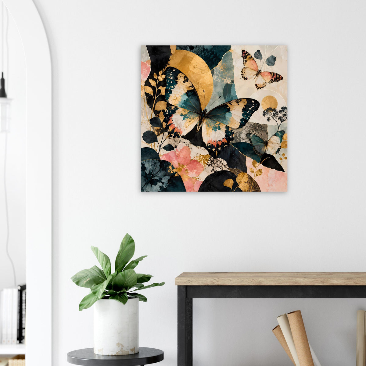 Quadratisches Schmetterlings-Kunstposter mit schwarzen Flügeln, Türkis, Gold und Pfirsich