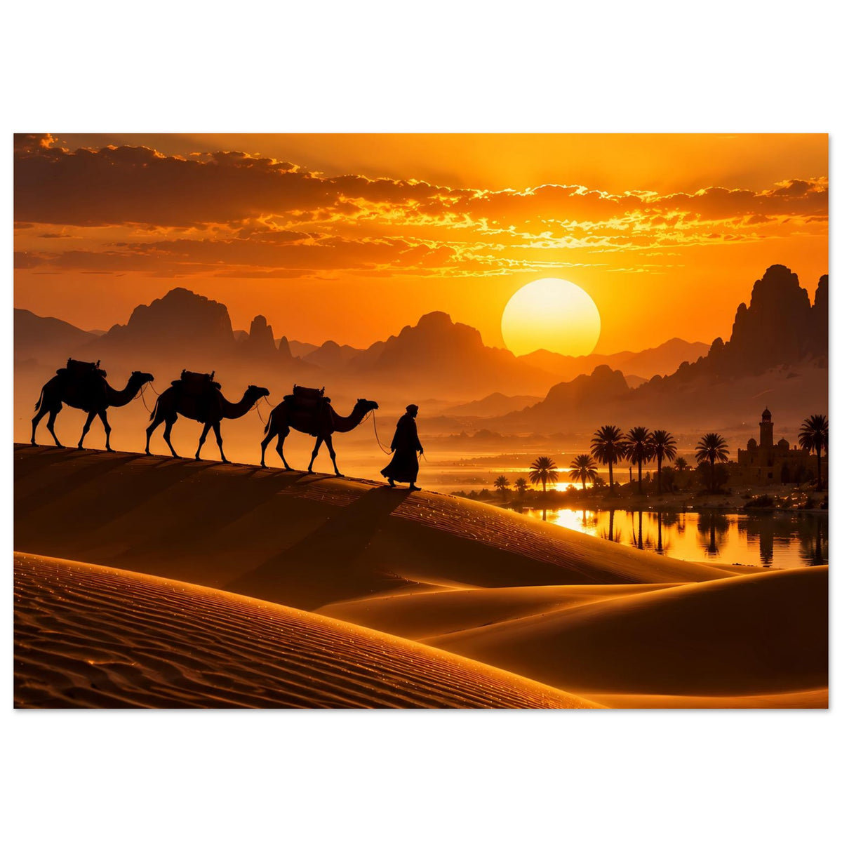 Premium-Poster: Dromedare ziehen über Sanddünen bei Sonnenuntergang, Sonne spiegelt sich im Wasser.