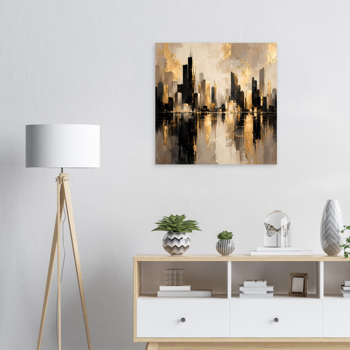 Poster mit abstrakter Skyline und spiegelnder Wasserfläche, Gold und Schwarz