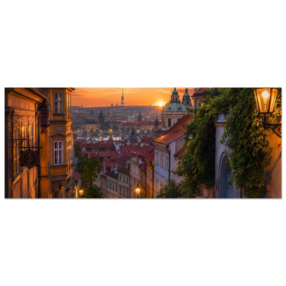 Stadtposter im Querformat mit Blick auf Dächer und Kirche bei Sonnenuntergang