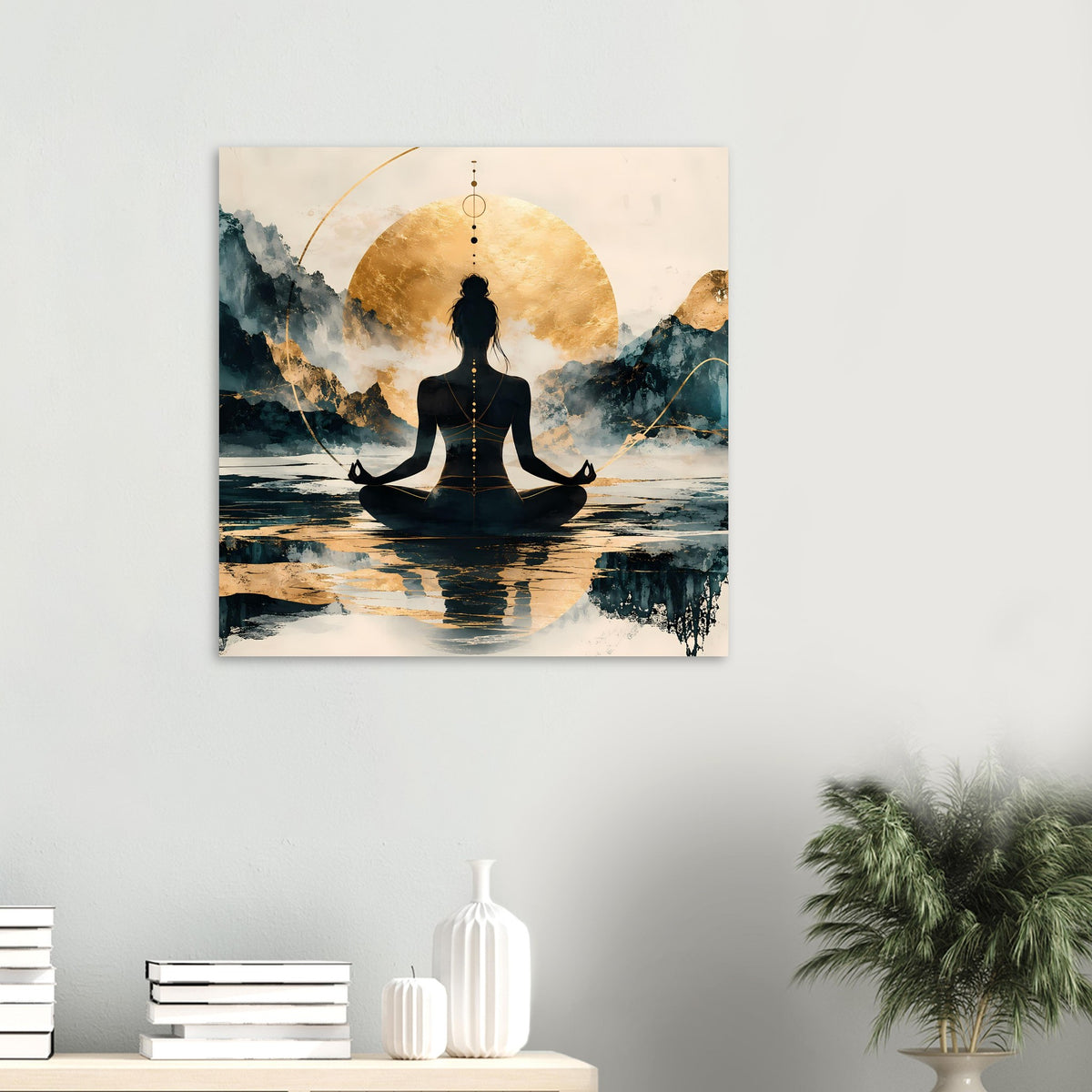 Meditatives Poster in kleiner Darstellung mit goldener Sonne und schwarzer Meditationssilhouette