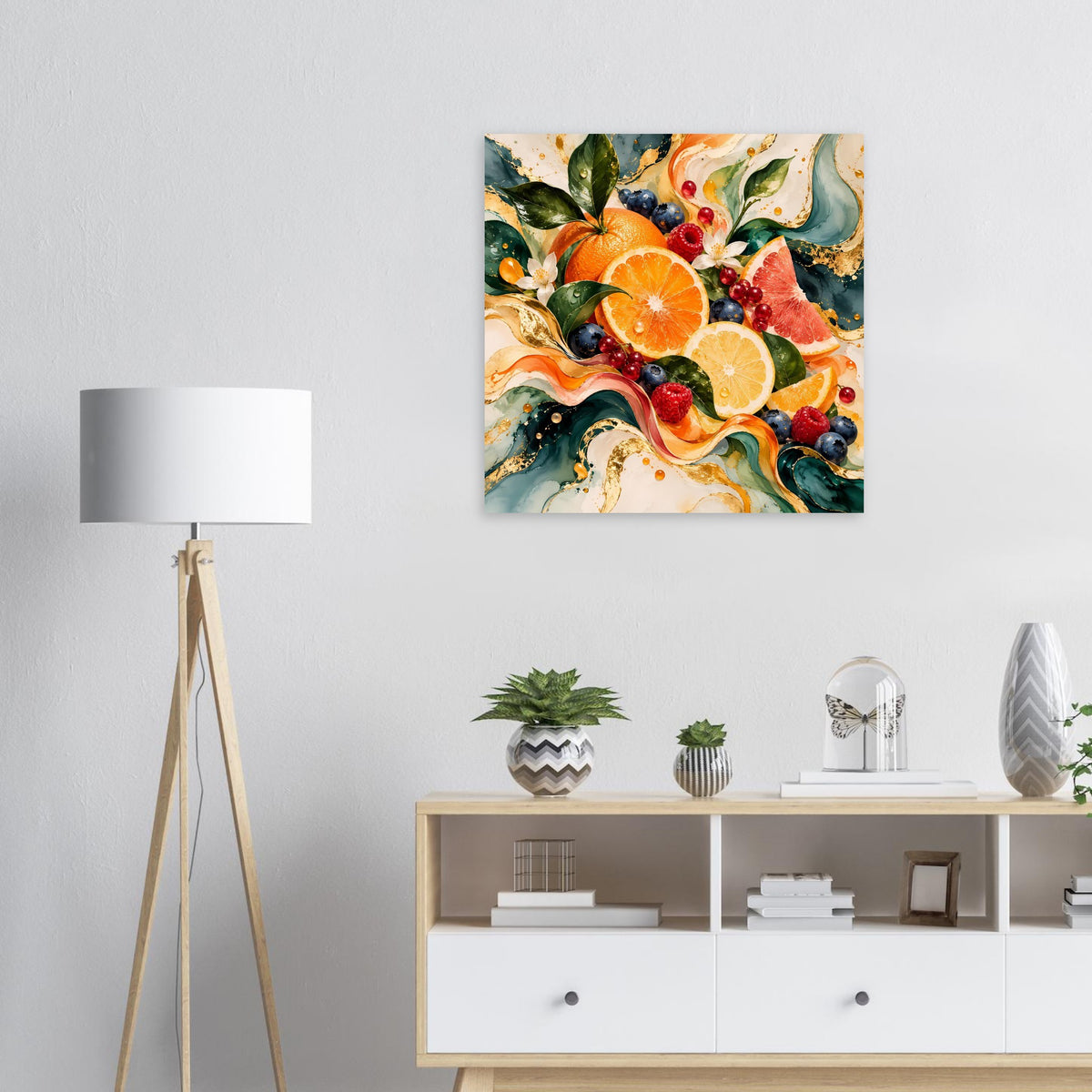 Wandposter mit buntem Früchte-Motiv, Orangen und Beeren im abstrakten Design