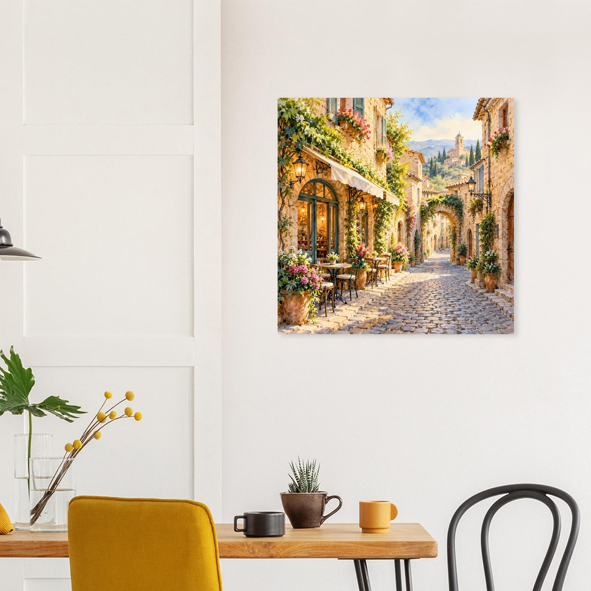 Poster mit mediterraner Gasse und Blumen an der Wand