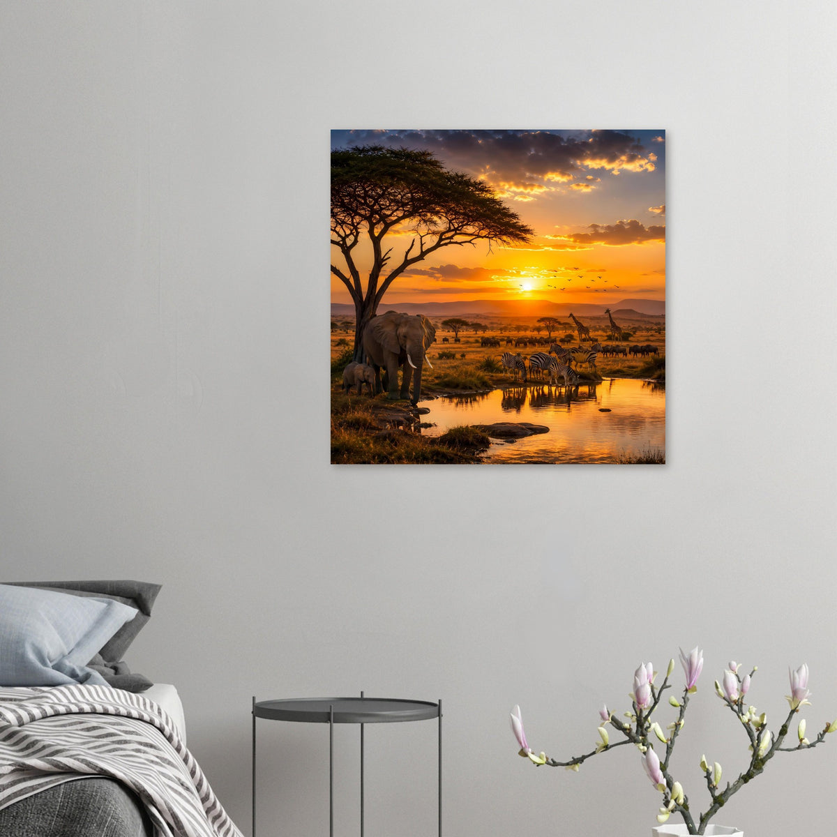 Kleines Poster mit Elefanten, Zebras und Giraffen am Wasserloch bei Sonnenuntergang
