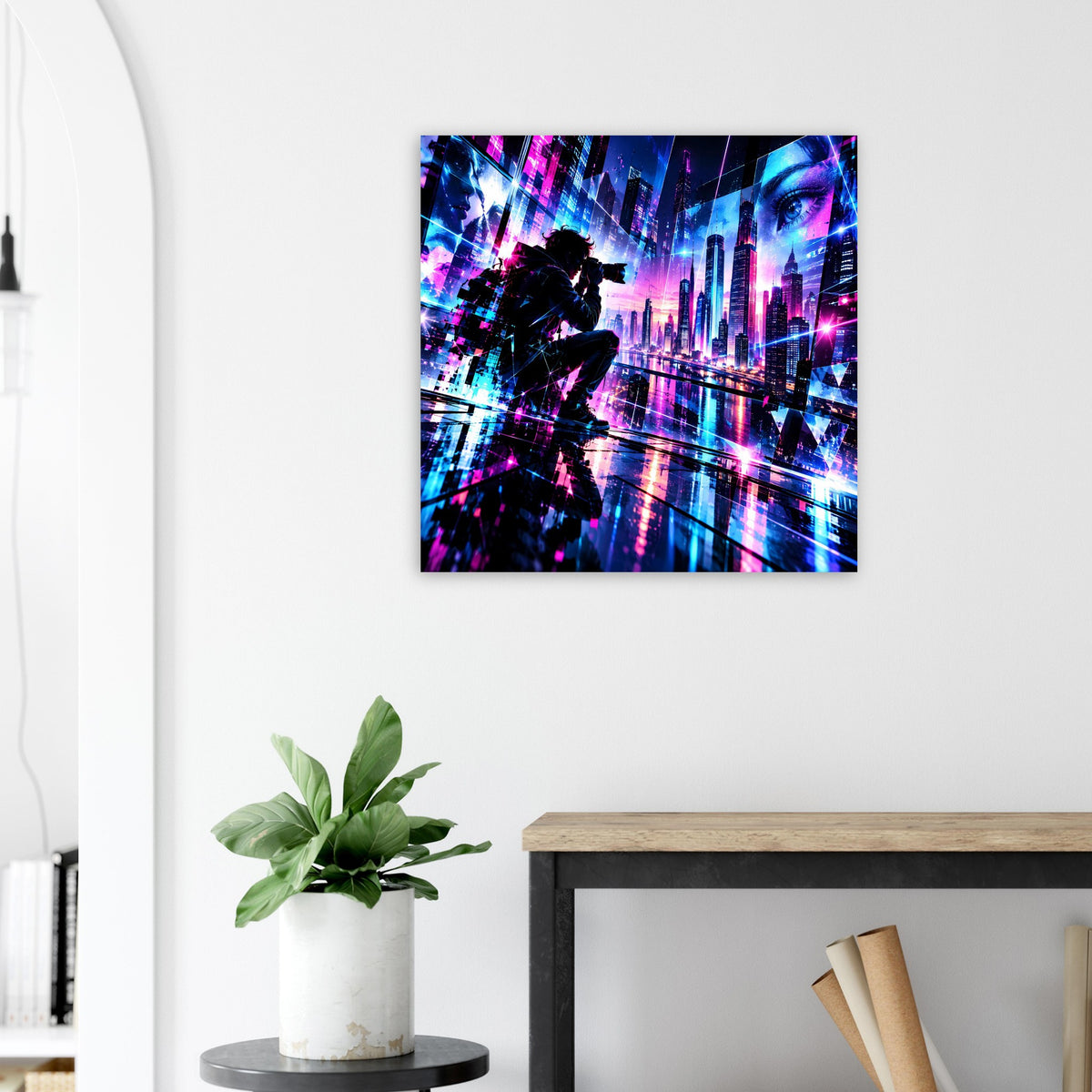 Neon-City-Poster im Cyberpunk-Stil: Figurensilhouette, Leuchtreklamen und Skyline in Blau/Lila