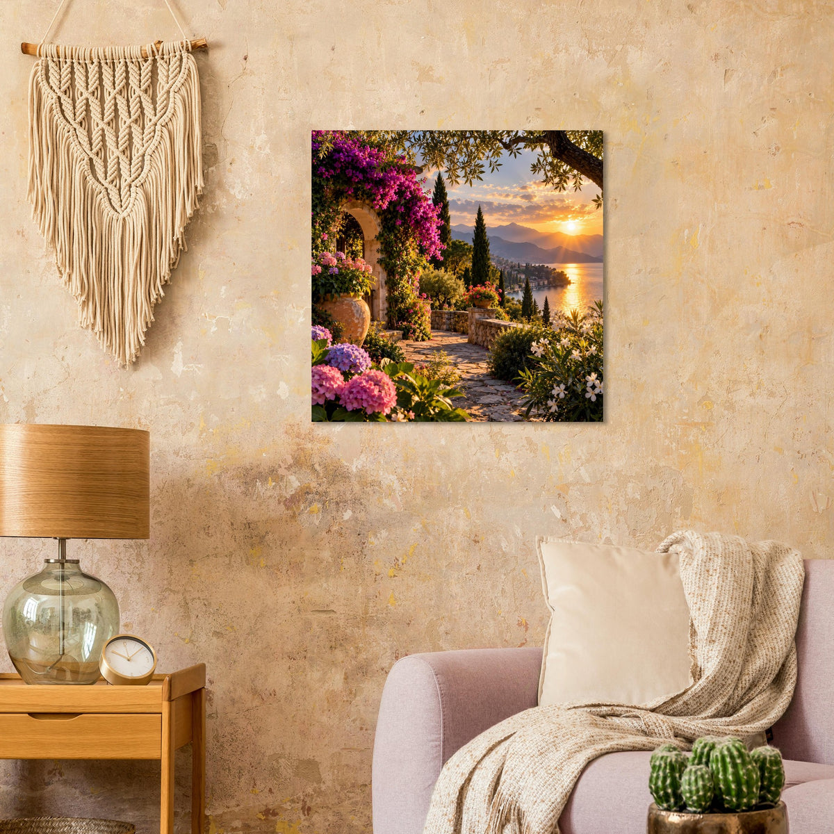Wandposter mit Blumenallee, lila Blüten und Sonnenuntergang, schwarzer Rahmen