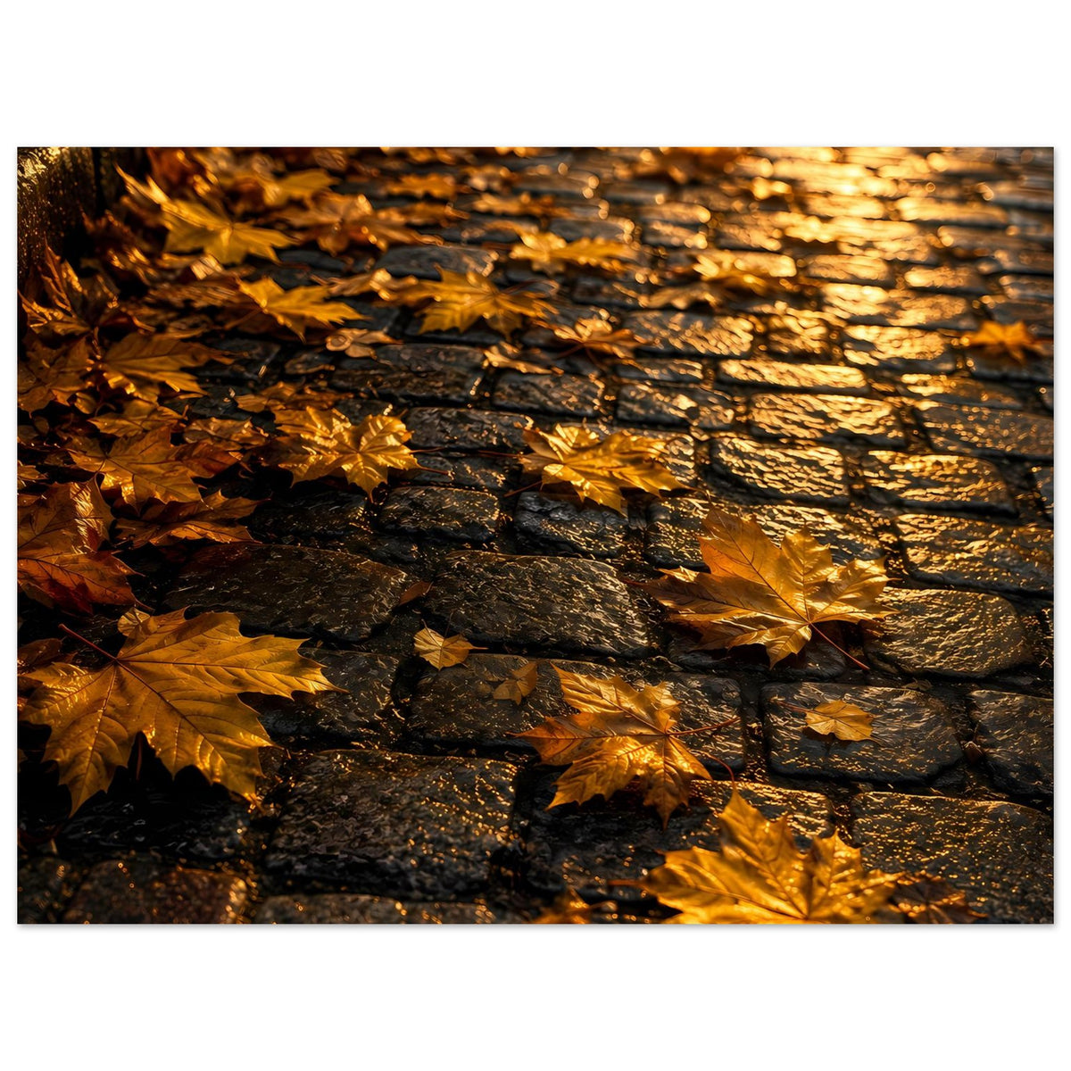 Herbstliches Poster mit warmem Glanz: goldene Blätter auf dunkler Steinmauer, Nahansicht