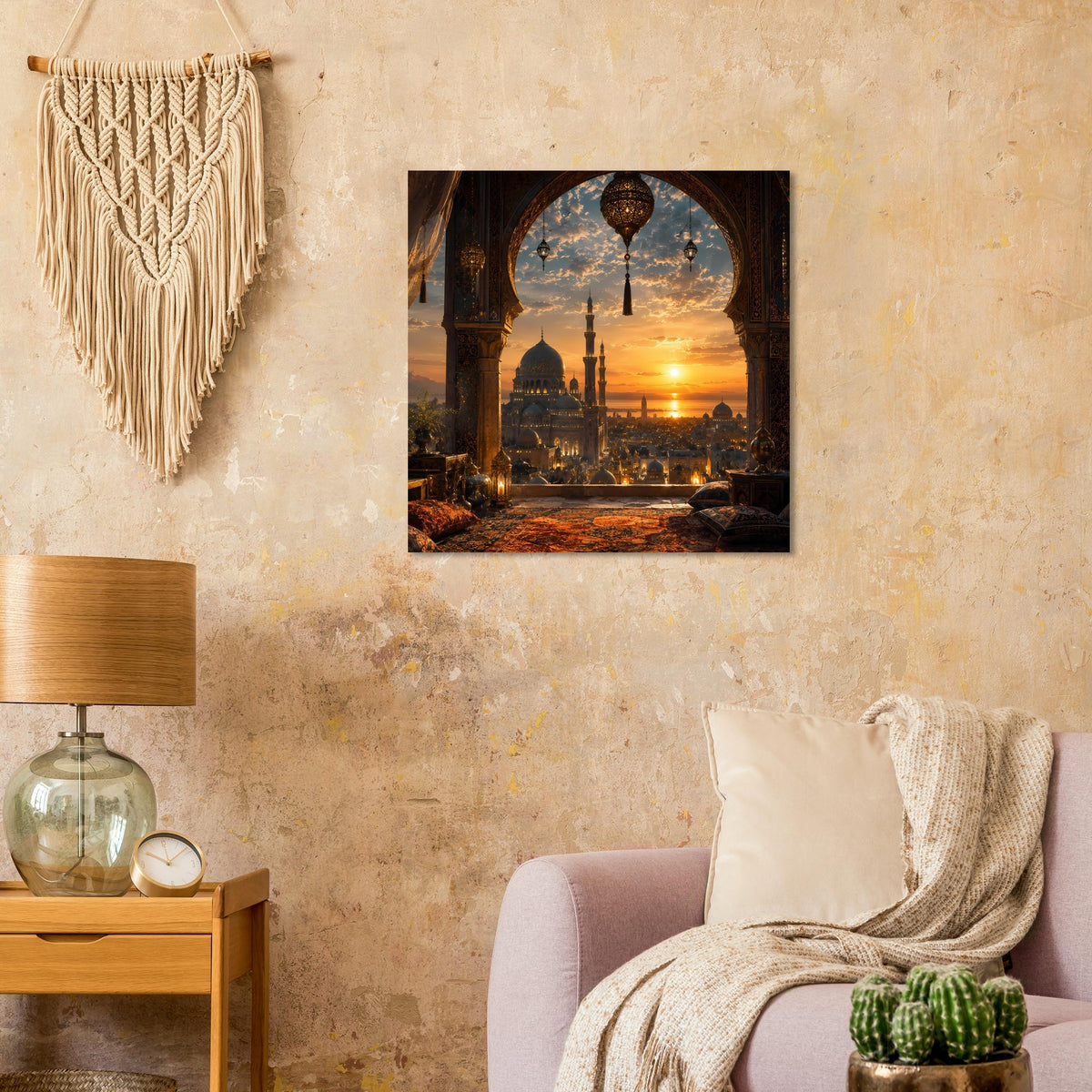 Quadratisches Poster mit Moschee bei Sonnenuntergang, Blick vom Innenraum durch Bogen