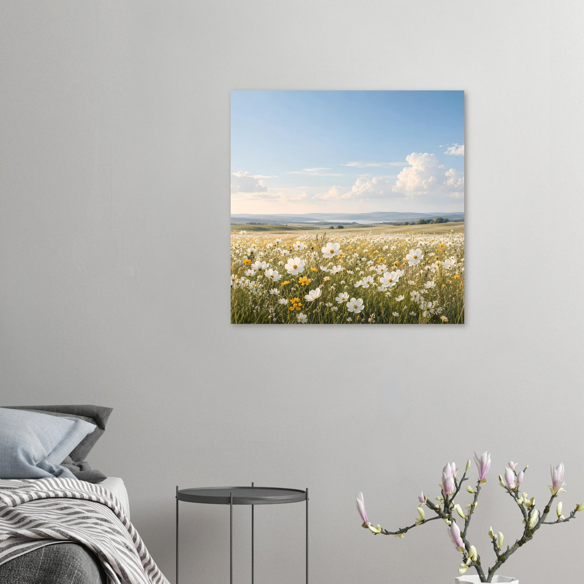 Kleines Blumenwiesen-Poster im Querformat mit weißen Gänseblümchen und weiter Landschaft