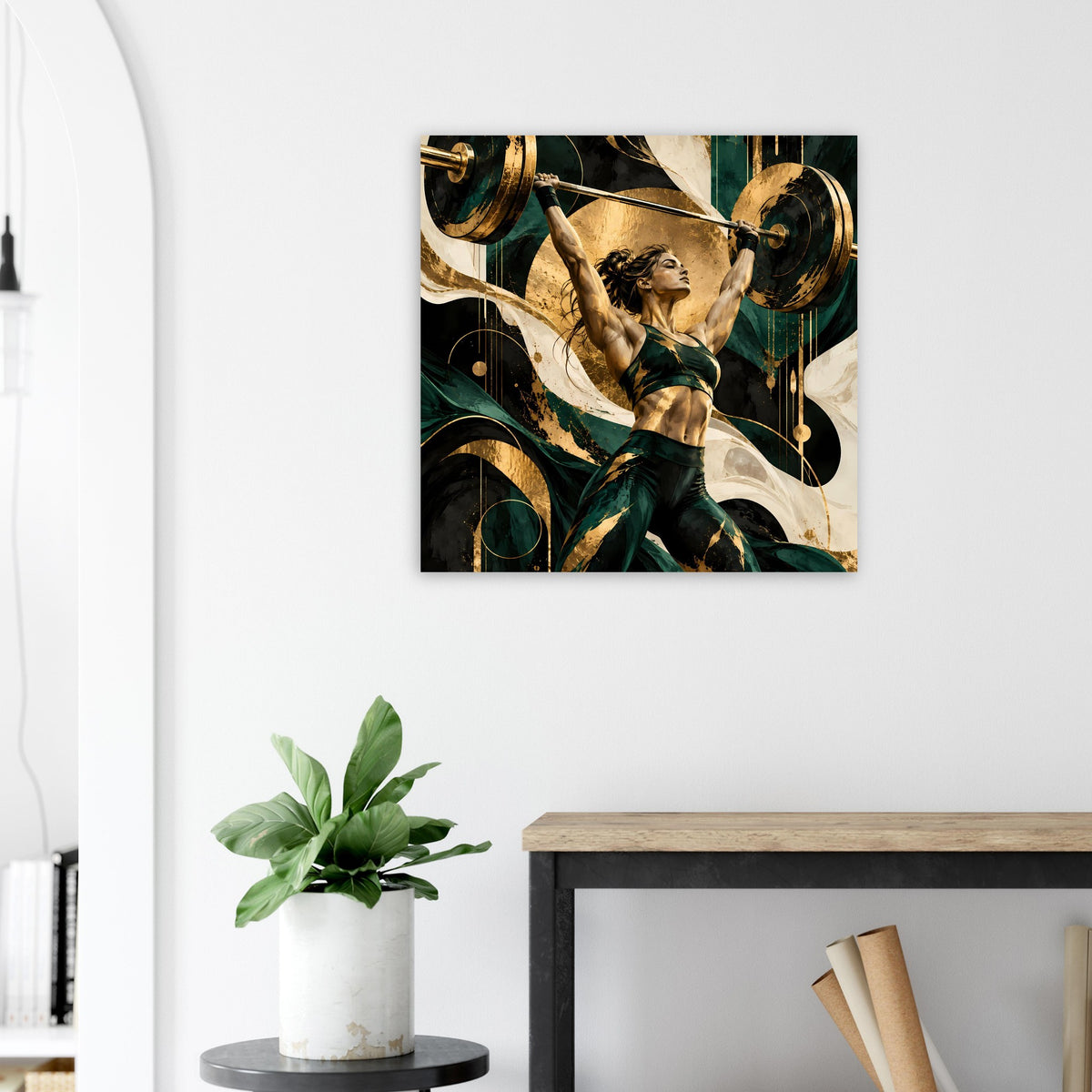 Quadratisches Kunstposter mit Frau beim Hanteln, goldene Highlights und dunkelgrüne Flächen.