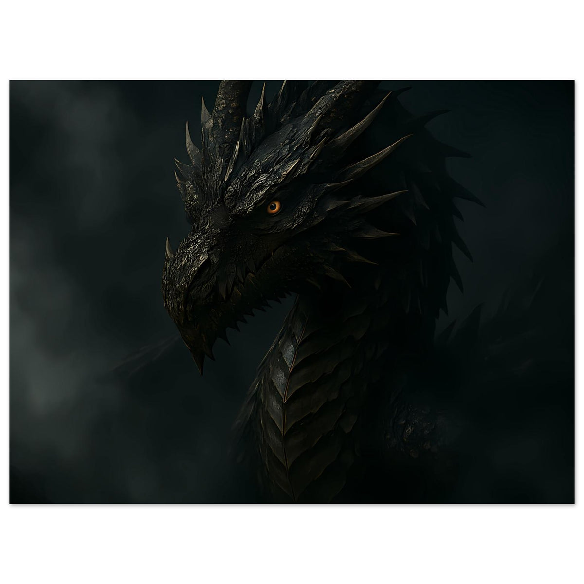 Poster: schwarzer Drache mit gelbem Auge, dunkle Schuppenstruktur und bedrohliche Mähne
