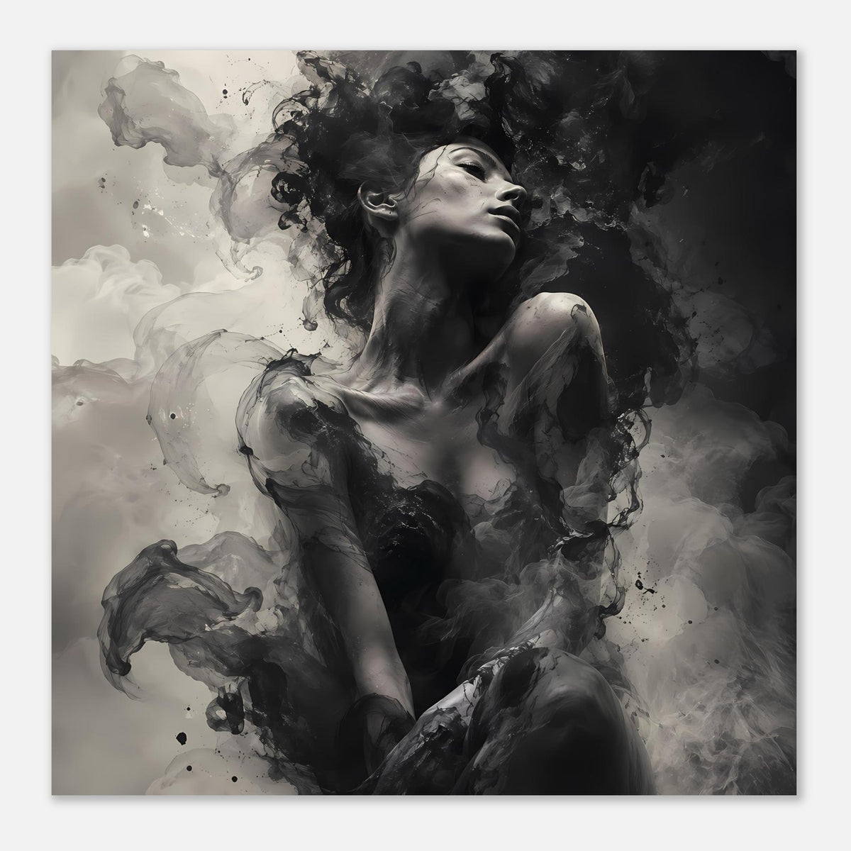 Monochromes Kunstposter mit Frauenakt und dunklen Tinten-Clouds, vertikal