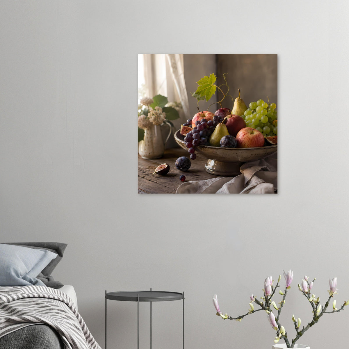 Quadratischer Poster-Druck mit Obstschale: Trauben, Äpfel und Birne, Weinblatt im Bild