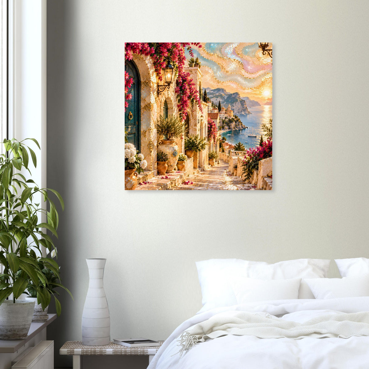 Quadratisches Poster: leuchtende Häusergasse mit Blüten und goldfarbenem Abendhimmel