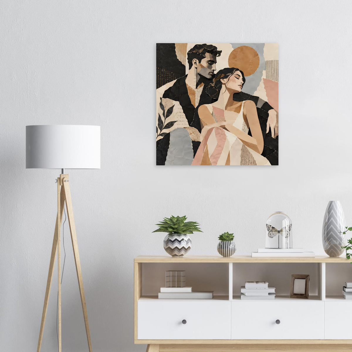 Quadratisches Kunstposter mit stilisiertem Paar in warmen Erdtönen, beige, schwarz, Braun