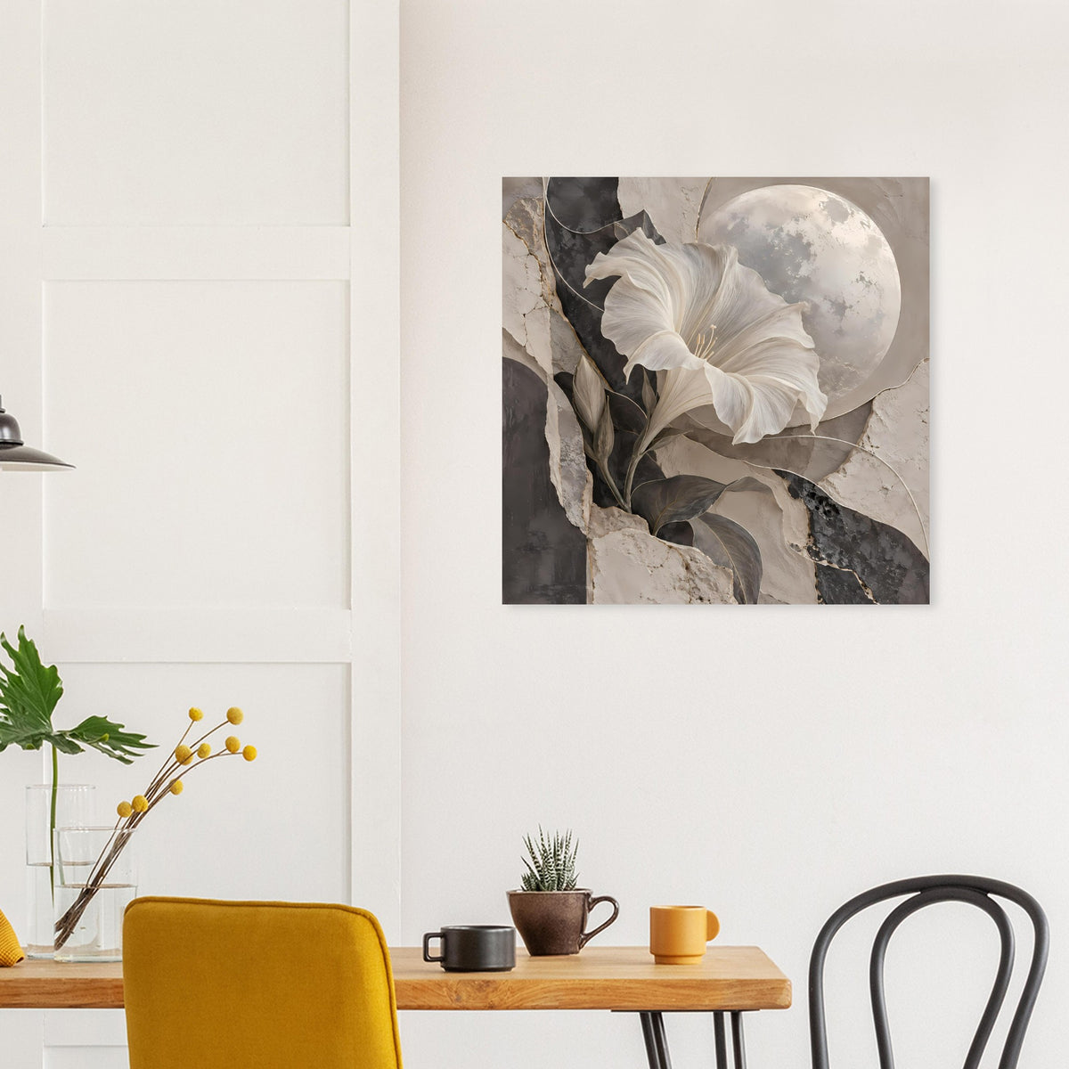 Quadratisches Kunstposter mit weißer Blüte, floralen Grautönen und Mondmotiv