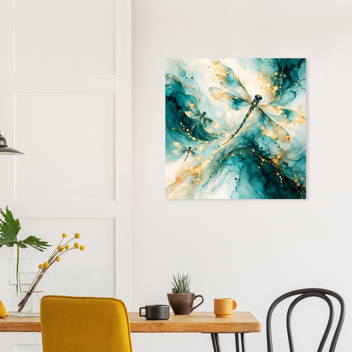 Quadratisches Libellen-Kunstposter mit türkis-goldenen Farbschichten und Sprenkeln
