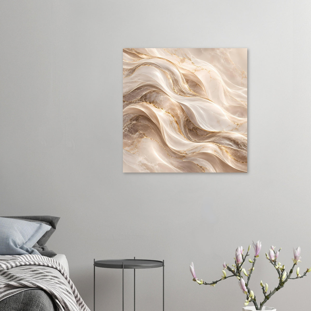 Abstraktes Wellen-Poster quadratisch: Creme-Gold-Taupe-Wellen mit marmorierten Linien.