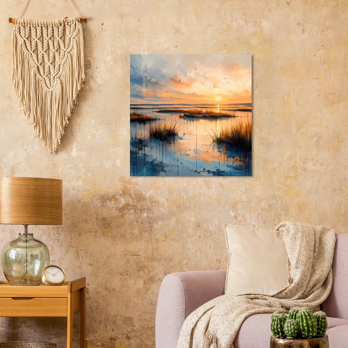 Gerahmtes Poster mit Sonnenuntergang über Küste, reflektierte Sonne und Schilf