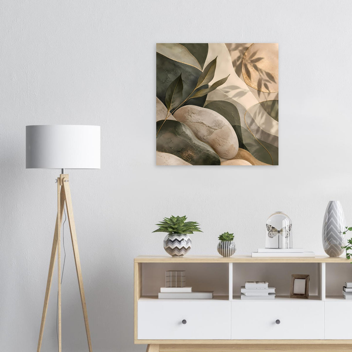Abstraktes Poster mit Blättern und Steinen in Naturtönen, quadratisch