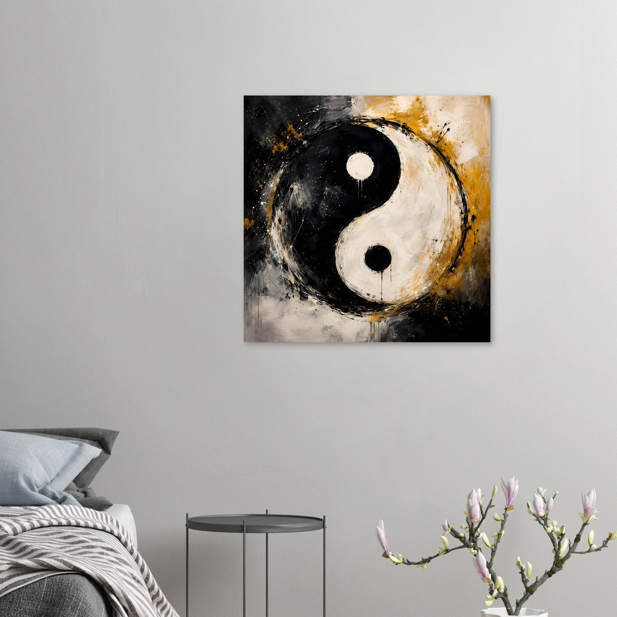 Abstraktes Yin-Yang-Poster im Kleinform.. Schwarz-Weiß mit goldenen Akzenten am Wandbild