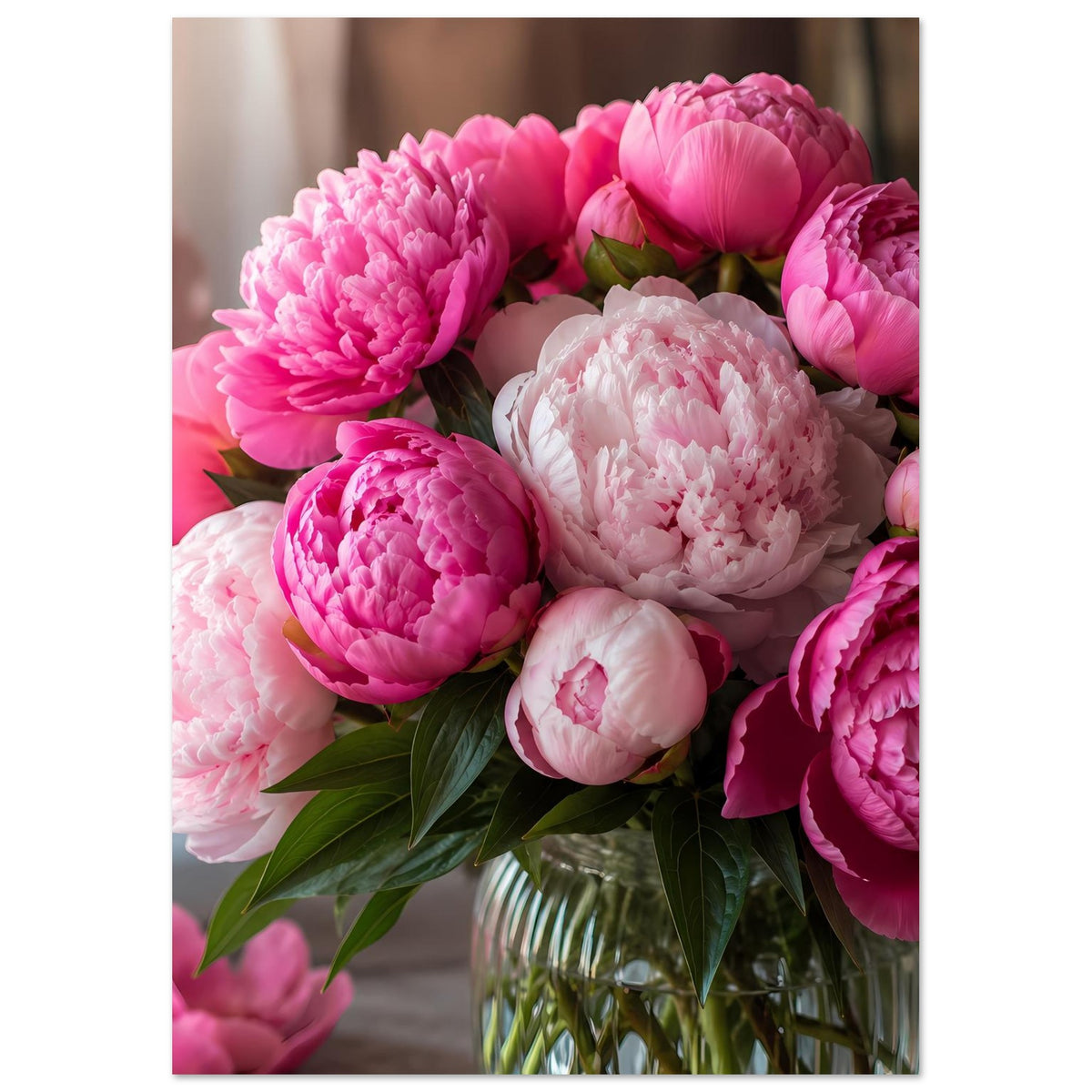 Poster mit Pfingstrosenstrauß in kräftigem Rosa und zartem Weiß, Vase sichtbar