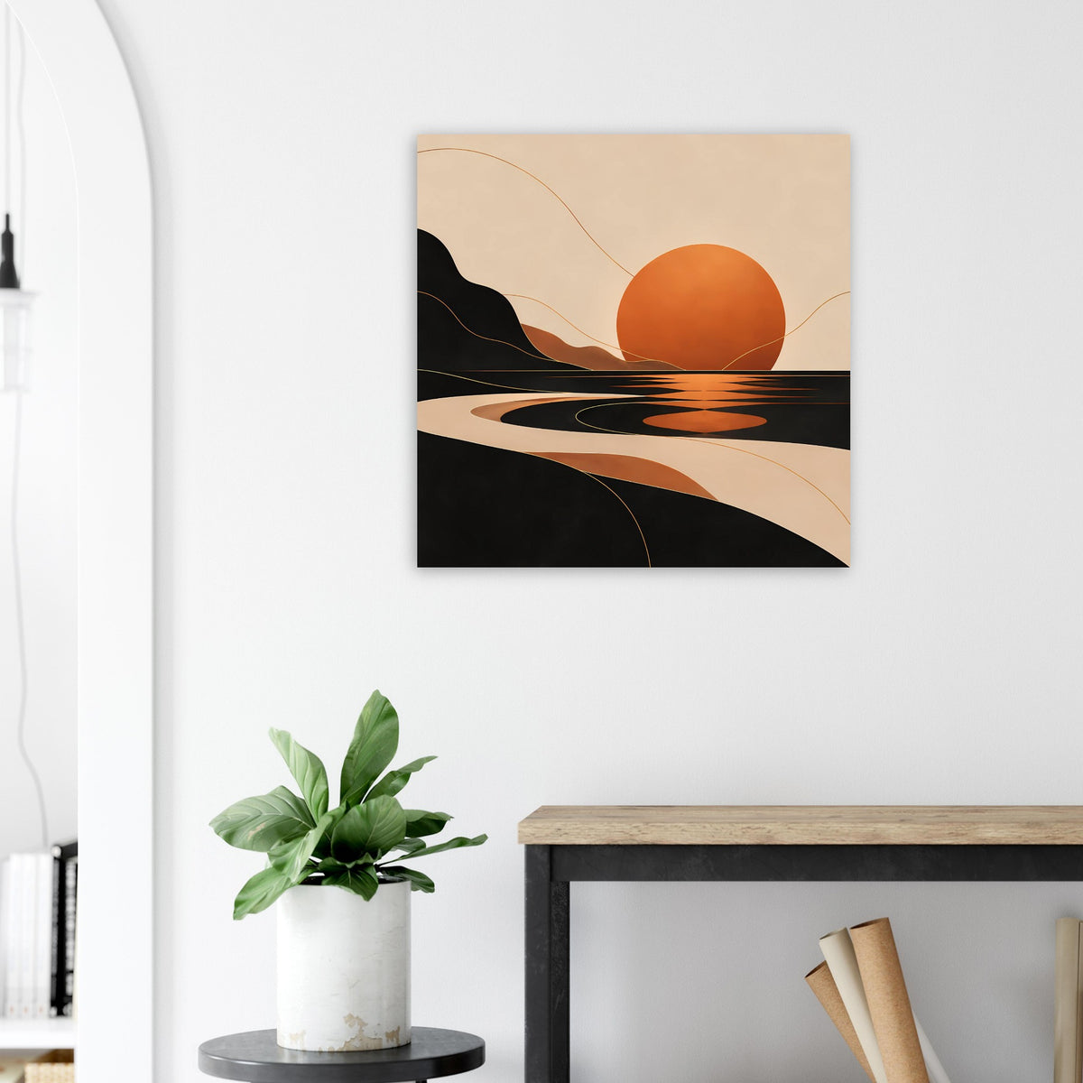 Quadratisches Wandposter mit orangefarbener Sonne, schwarzen Flächen und beigen Kurven.