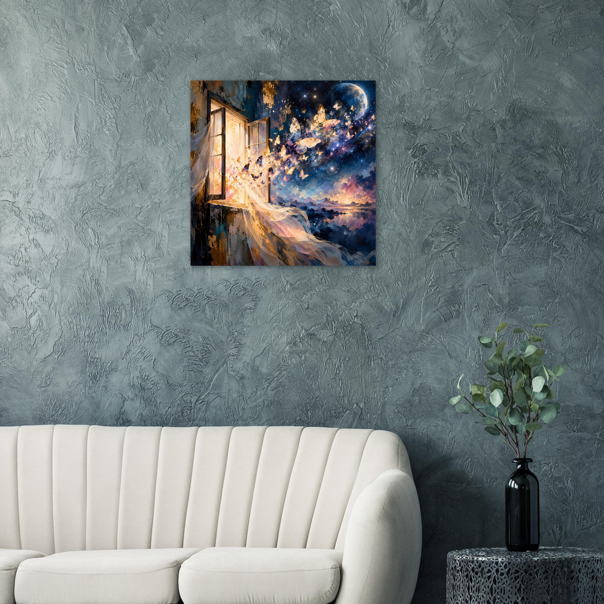 Quadratisches Kunstposter mit blau-violettem Himmel und leuchtenden Schmetterlingen im Lichtregen