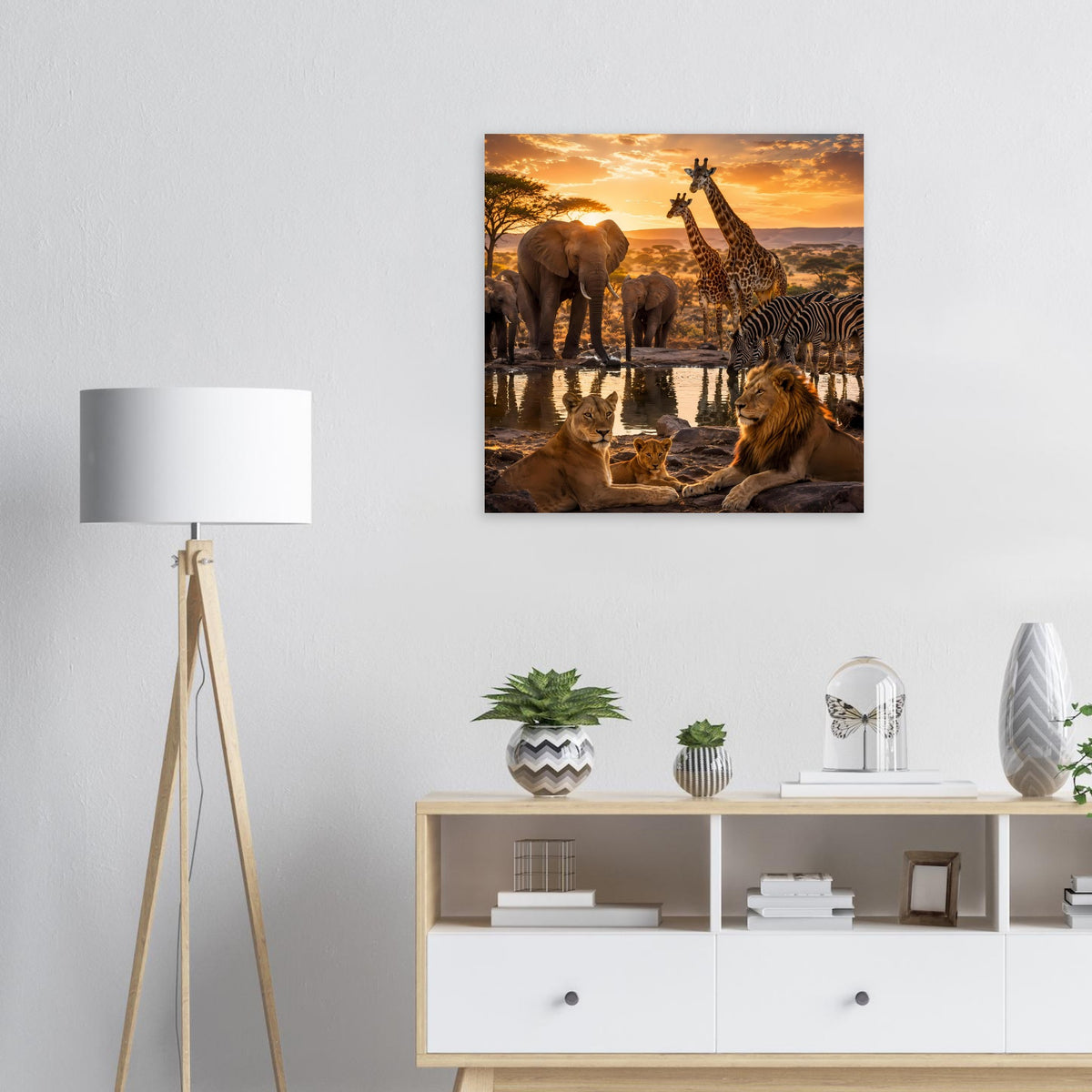 Quadratisches Poster mit Sonnenuntergang und afrikanischen Tieren: Elefanten, Giraffe, Löwe, Zebra