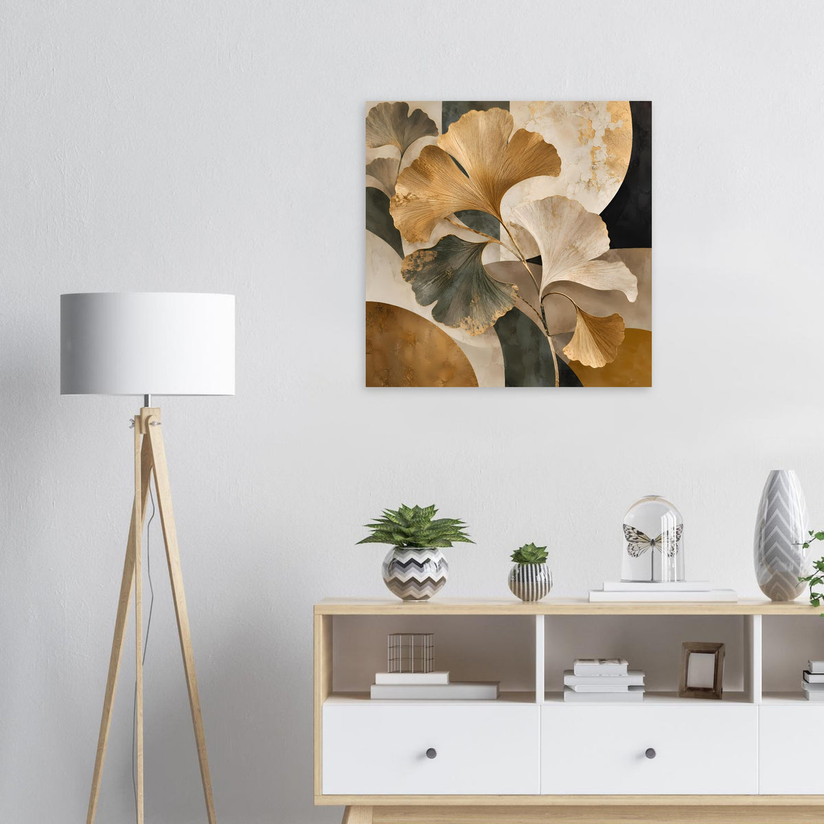 Botanisches Poster mit Ginkgo-Blättern in Gold- und Erdtönen, quadratisch