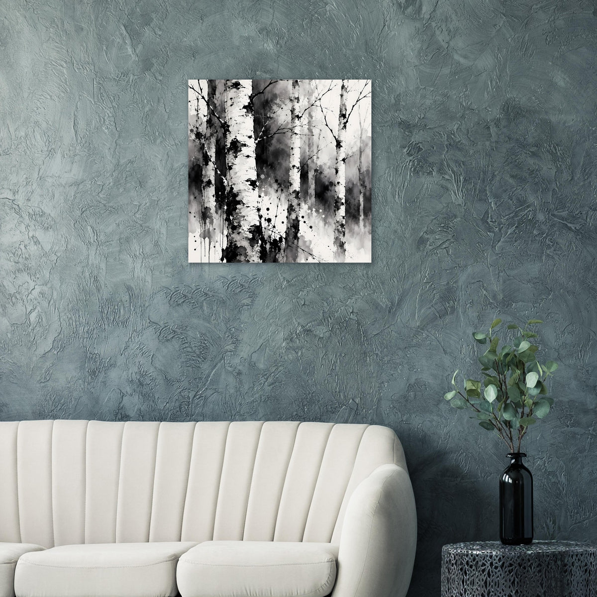 Monochromes Birkenwald-Kunstposter mit abstrakten Birkenstämmen in Schwarz-Weiß