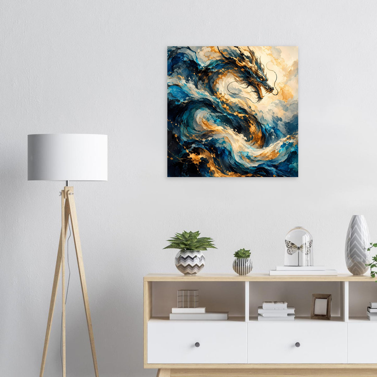 Fantasy-Poster mit mystischem Drachen in Blau und Gold, dynamische Wellen und Flammenstil
