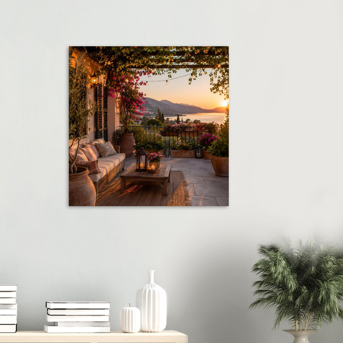 Poster im Querformat mit mediterraner Terrasse bei Sonnenuntergang, Balkon mit Blumen und warmem Licht