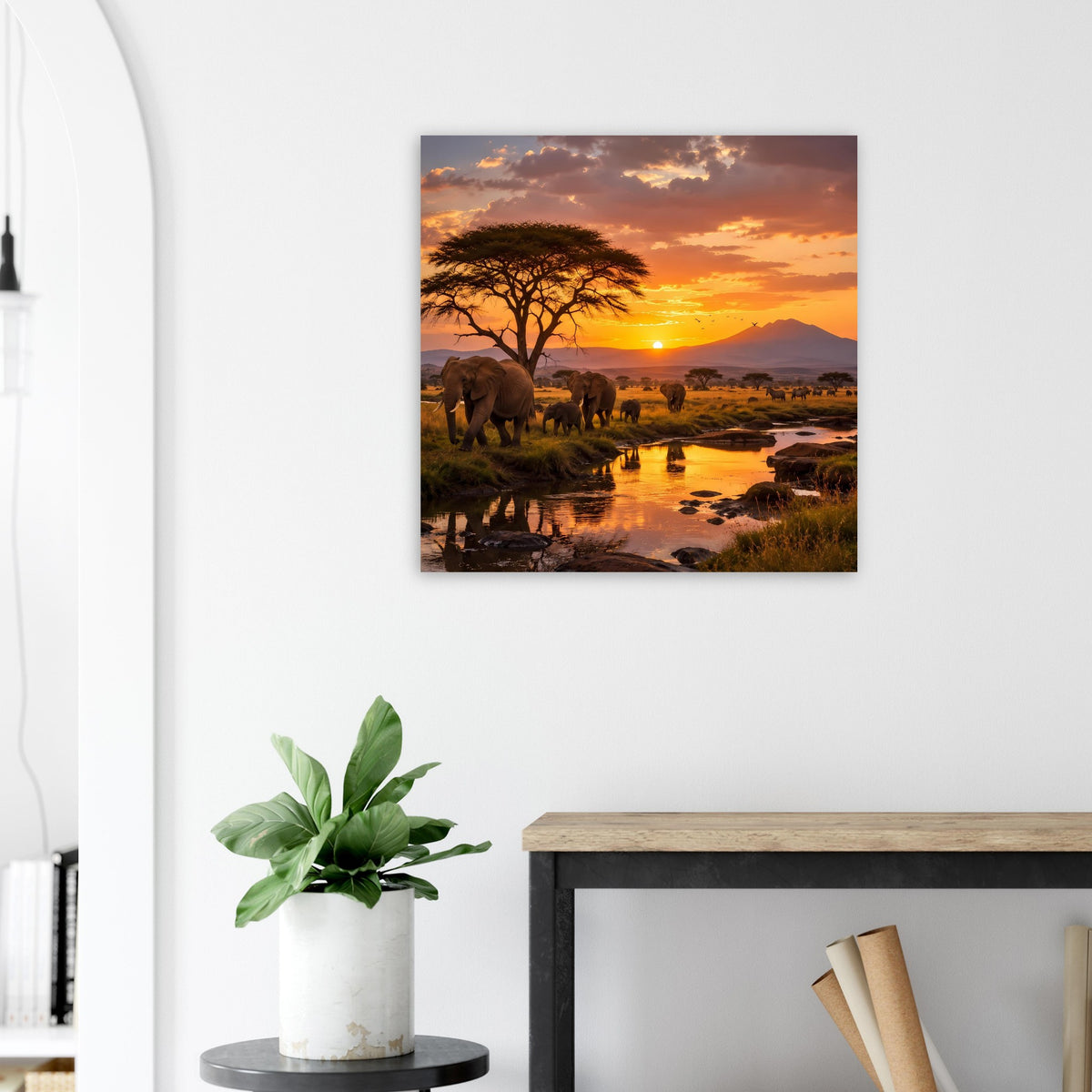 Quadratisches Poster mit Elefantenherde, Wasserstreifen und goldenem Sonnenuntergang