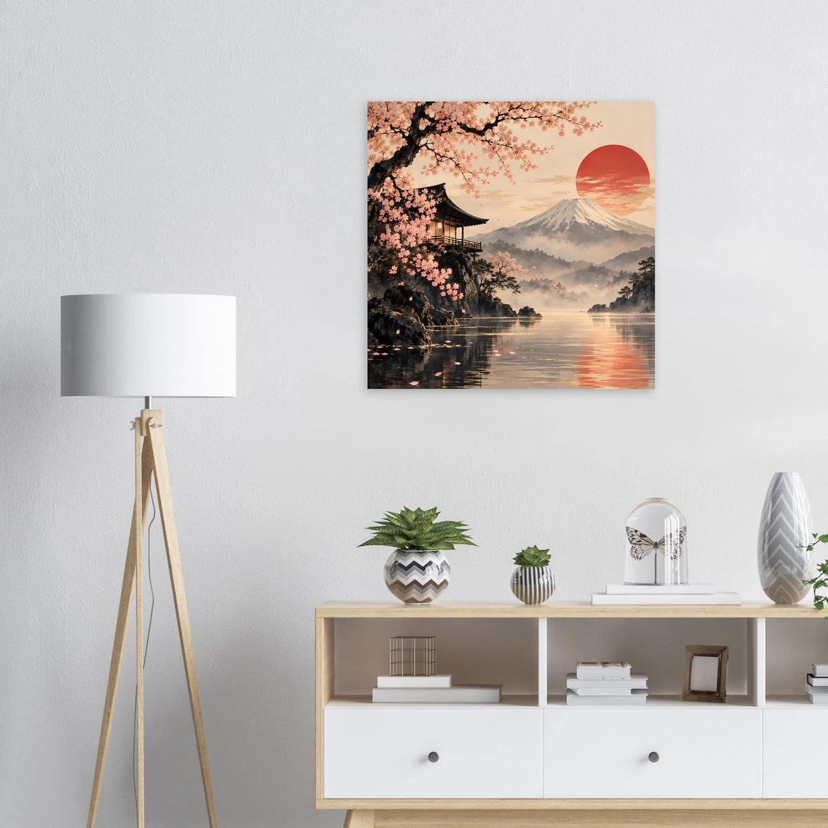Quadratisches Wandposter mit rotem Sonnenaufgang, Kirschblüten, Berg Fuji und Spiegelung im Wasser