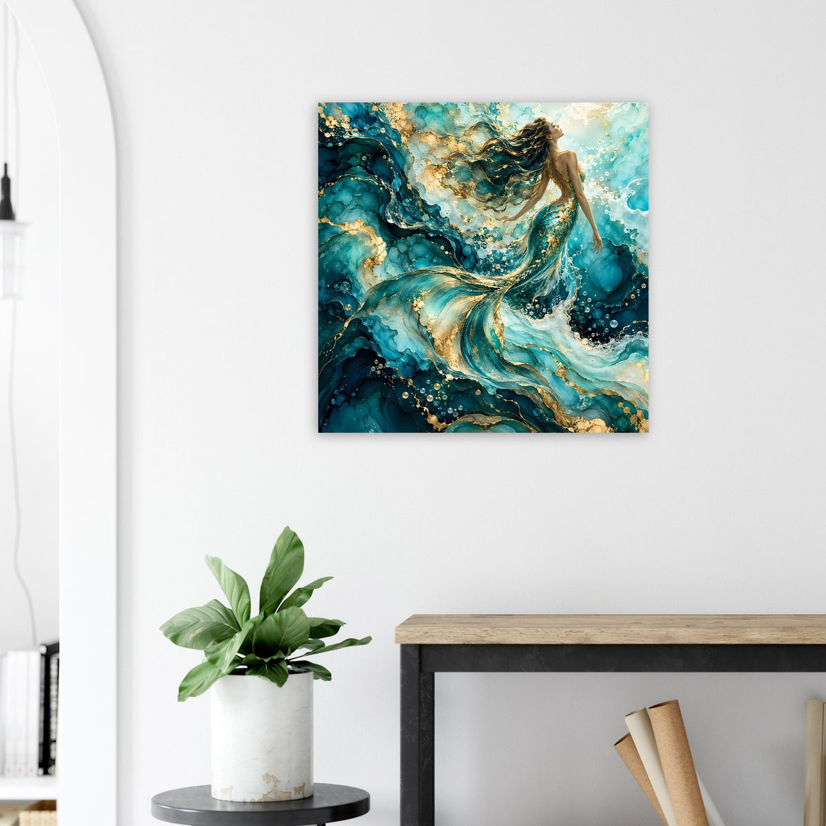 Kunstposter Meerjungfrau-Motiv mit türkisblauem Wasserwirbel und goldfarbenem Glanz