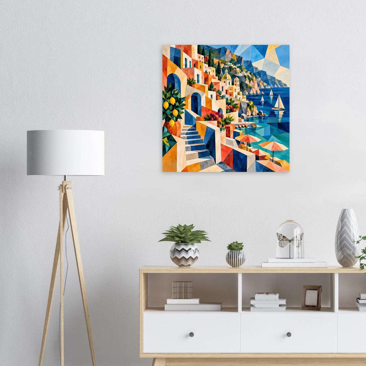 Quadratisches Wandposter mit Küstendorf, Treppen und Segelbooten in Blau und Orange