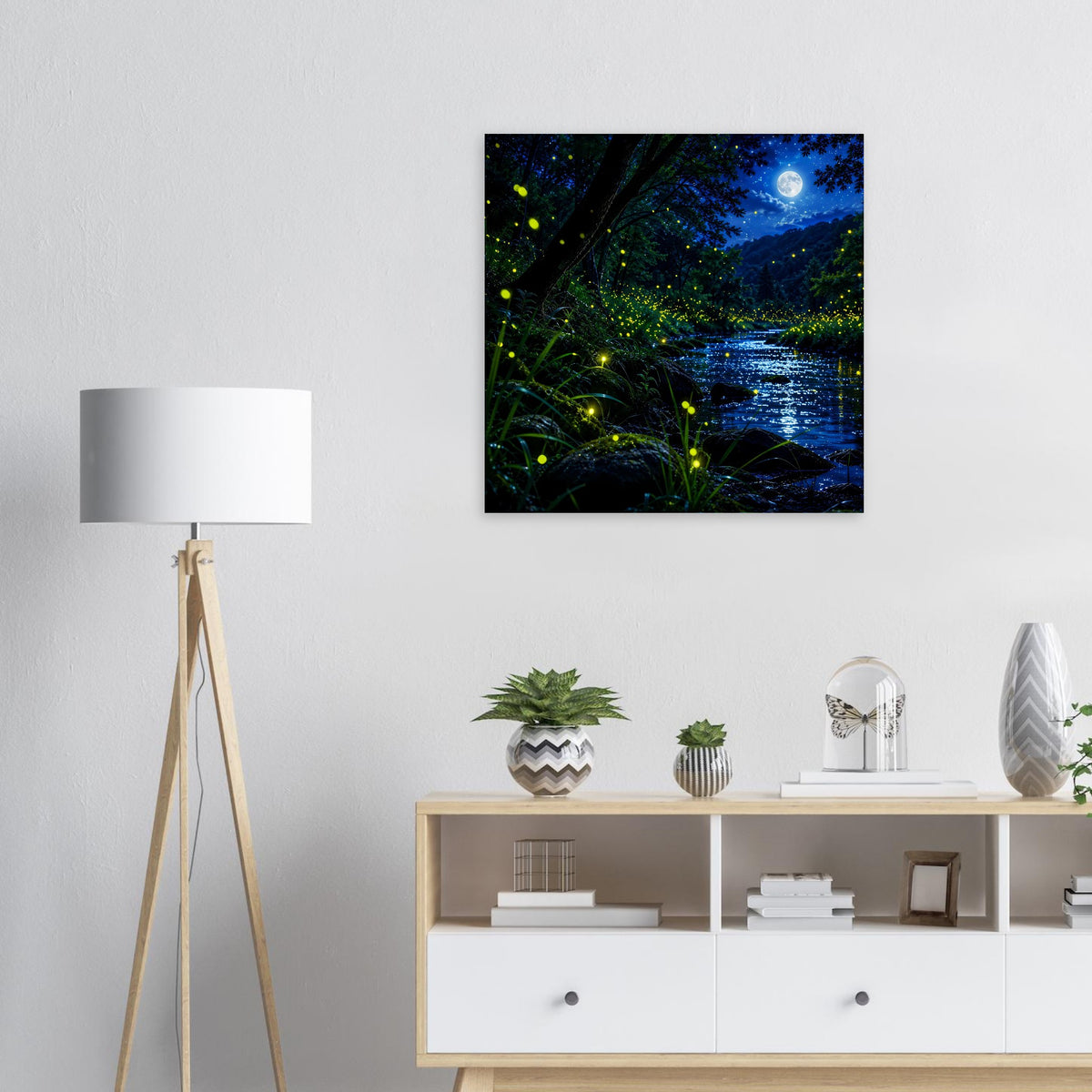 Quadratisches Poster mit nächtlichem Wald, Mondschein und leuchtenden Glühwürmchen