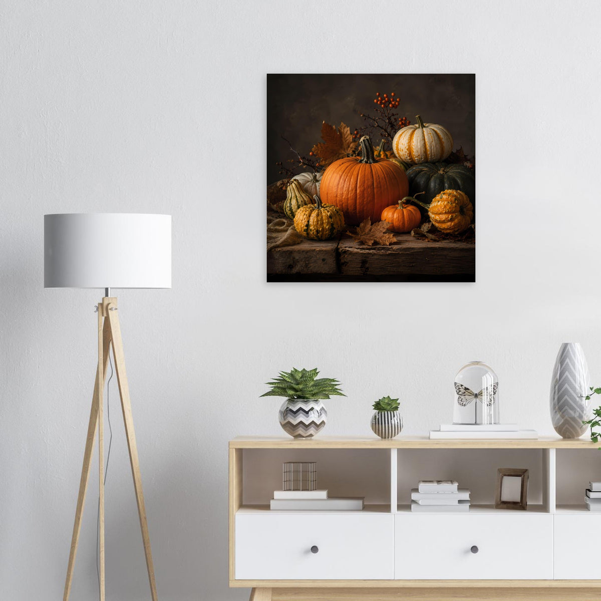 Premium-Poster mit mehreren Kürbissen und Herbstlaub auf dunkler Holzoberfläche