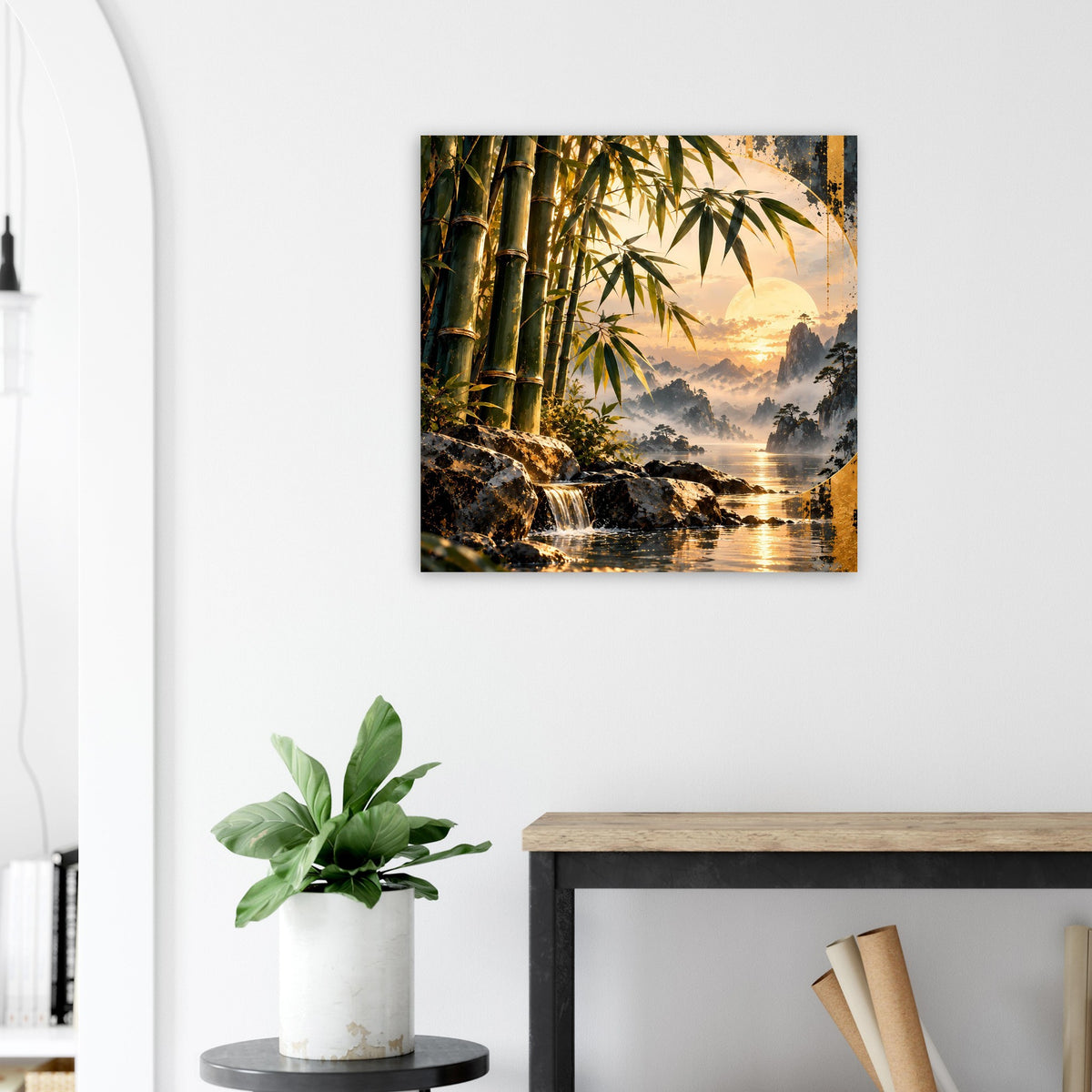 Quadratisches Poster mit Bambushain, Wasserlauf und goldenem Abendhimmel, im Rahmen