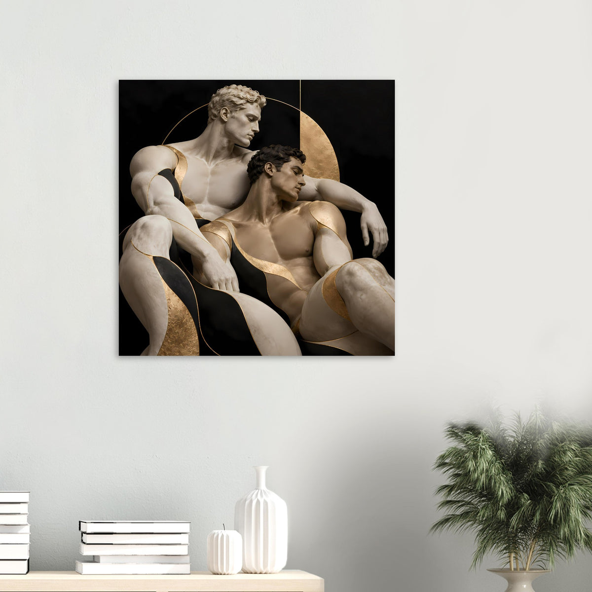 Poster mit drei nackten Figuren in Schwarz und Gold, goldene Halbkreislinie