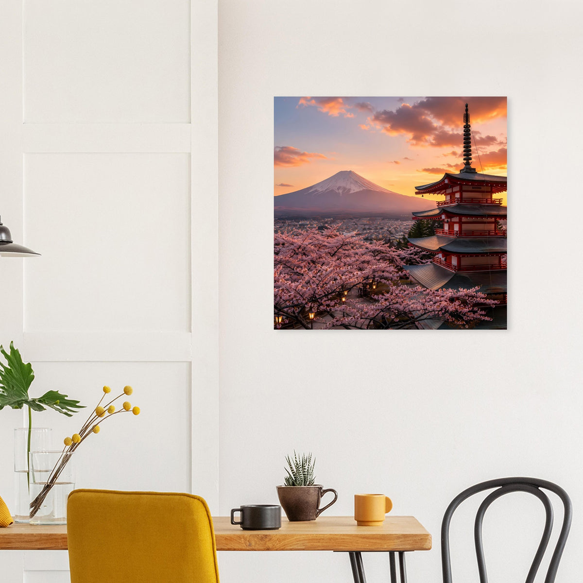 Quadratisches Wandposter: Mount Fuji, Pagode und Kirschblüten bei orangefarbenem Himmel