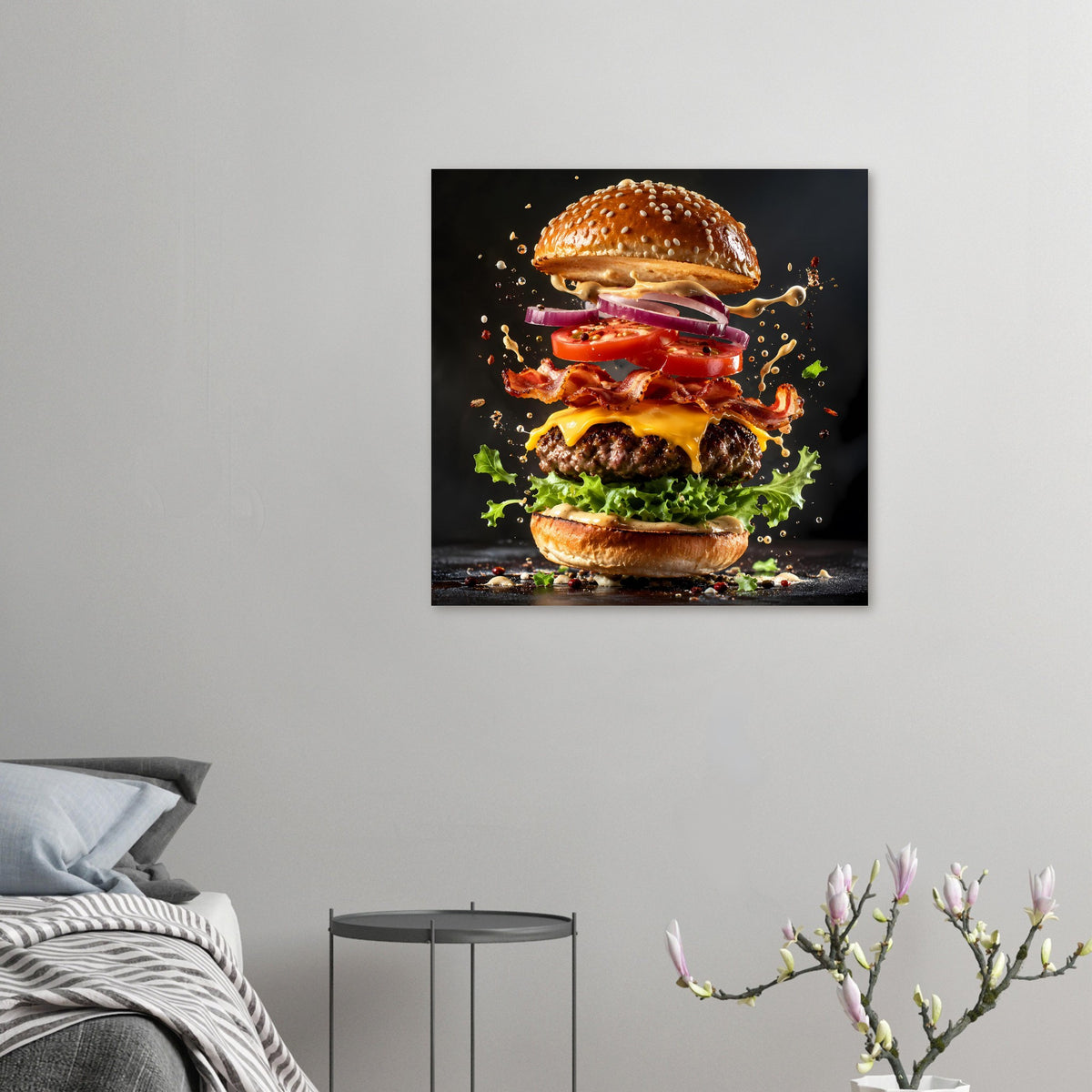 Kleines Burger-Poster im Hochformat: explodierender Burger mit bunten Zutaten und Spritzdekor