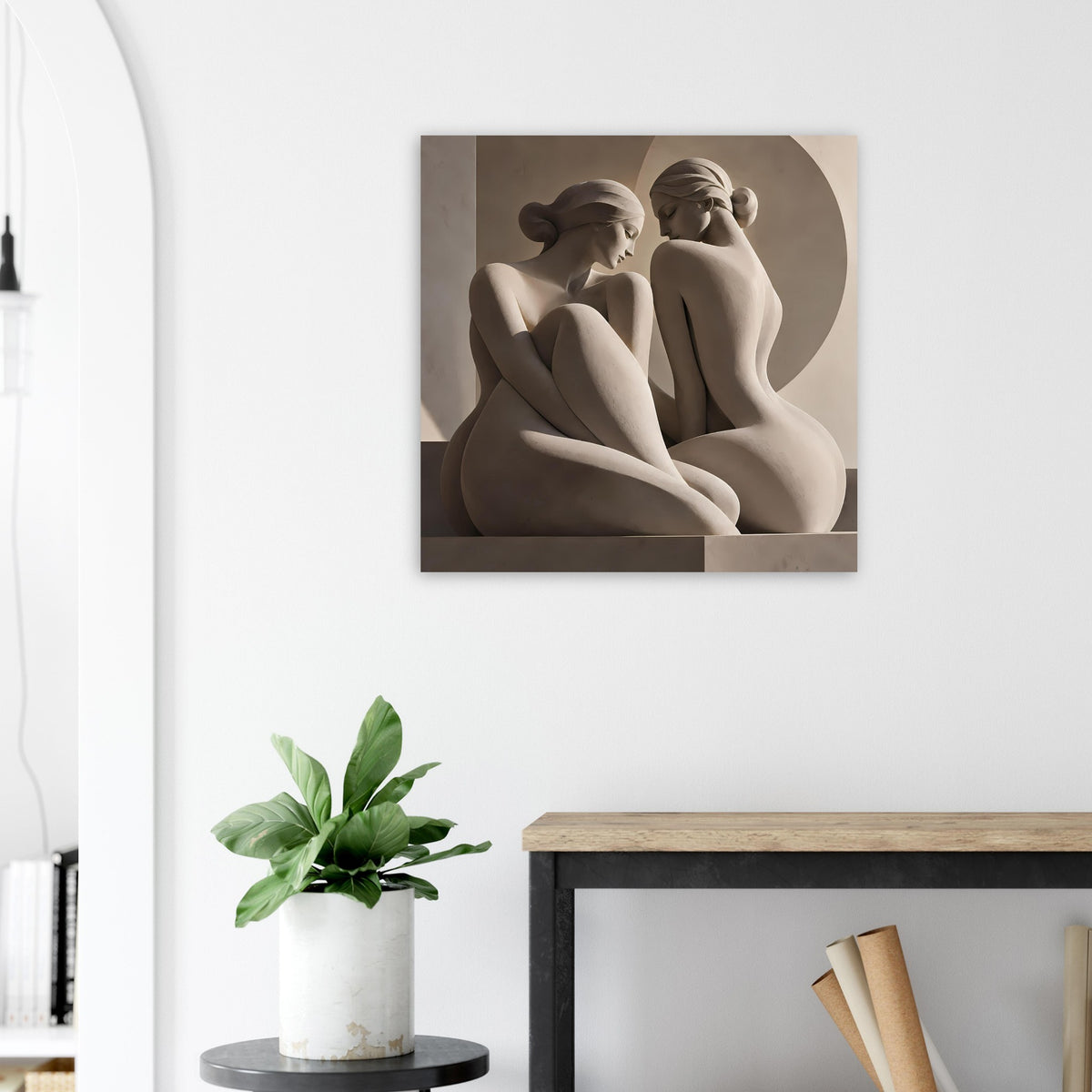 Wandposter mit zwei antiken Aktfiguren im beigen Grauton, rechteckiger Rahmen
